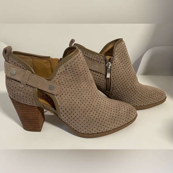 Franco Sarto Ankle Boots - Picture 1 of 3